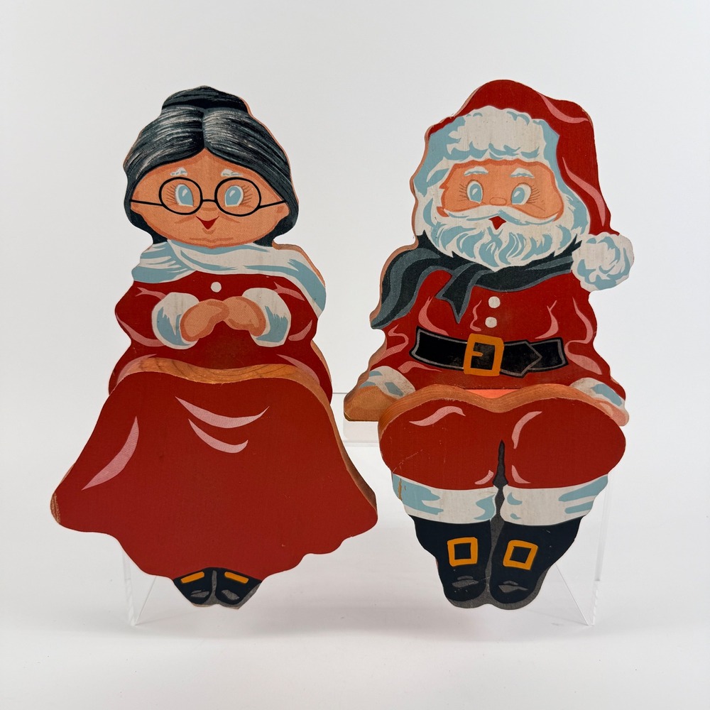 Vtg Hand Painted Wooden Santa & Mrs. Claus Shelf Sitters Christmas Decor Pair‎